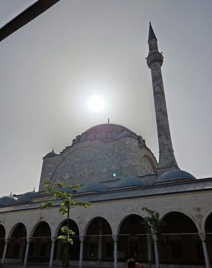 米赫丽玛清真寺担任大维齐尔的鲁斯坦帕夏是一位能力出众的管理者