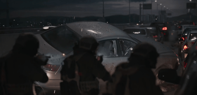 经典日漫《寄生兽》,竟被网飞韩剧拍得挺好看_延尚昊_部队_灰色