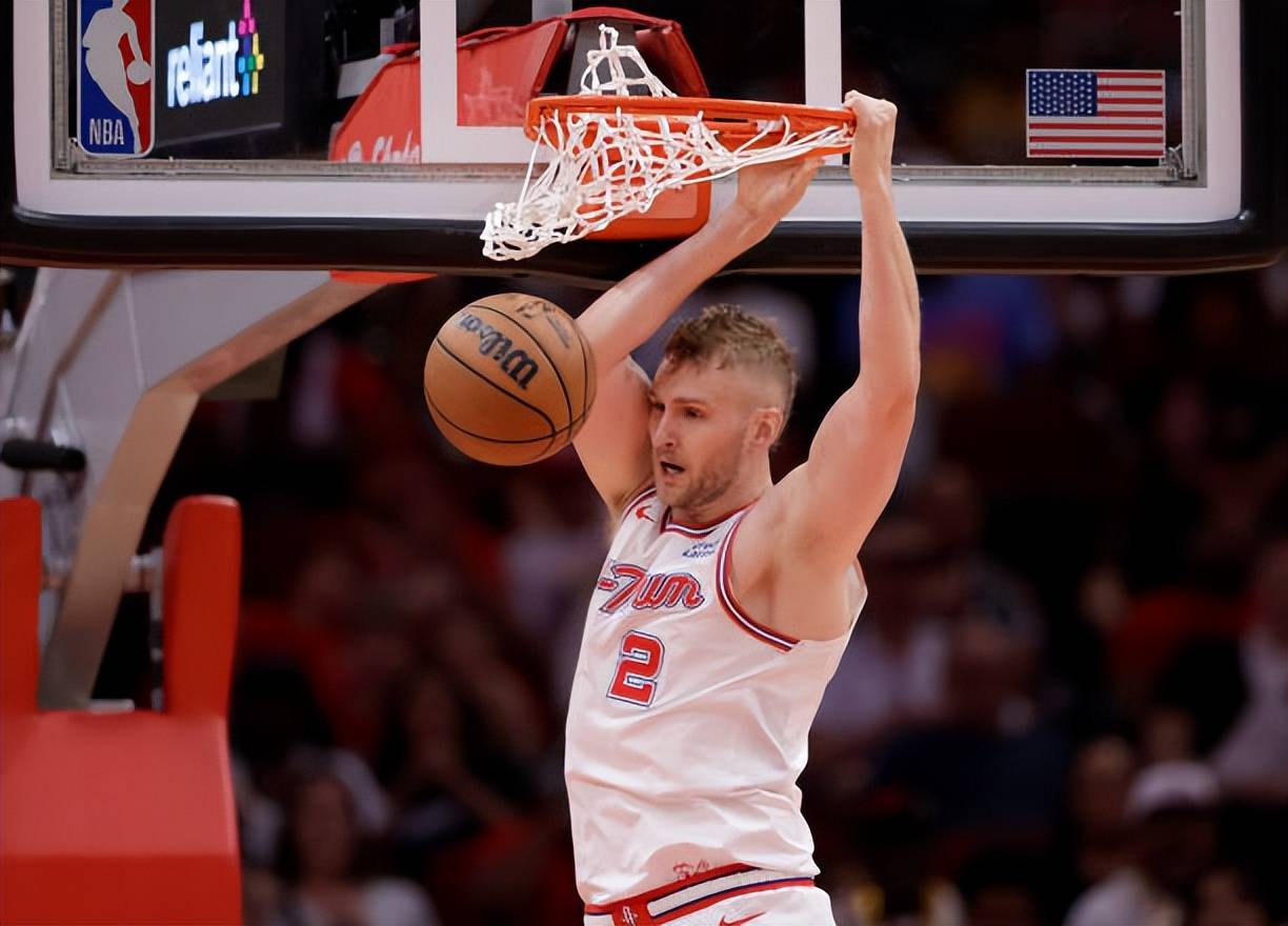 原创虽然确实守不住但是火箭替补中锋在进攻端也的确能制造点威胁