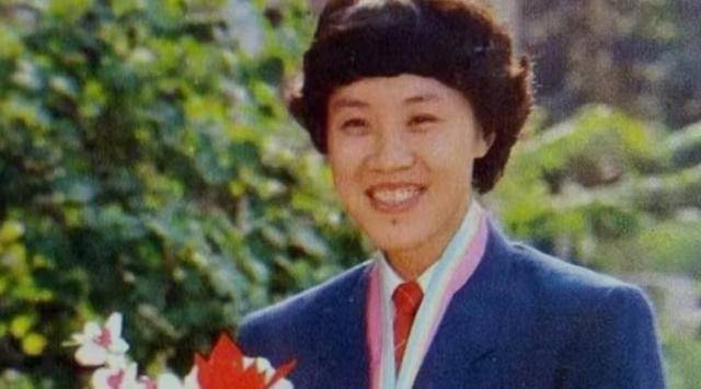 原创张蓉芳与胡进一对悲壮传奇的排球夫妻大半生分居的泪与痛