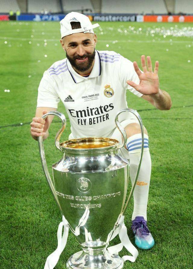 的金球奖之路,13年从配角到主角,一点让他超越c罗_皇马_赛季_卡卡