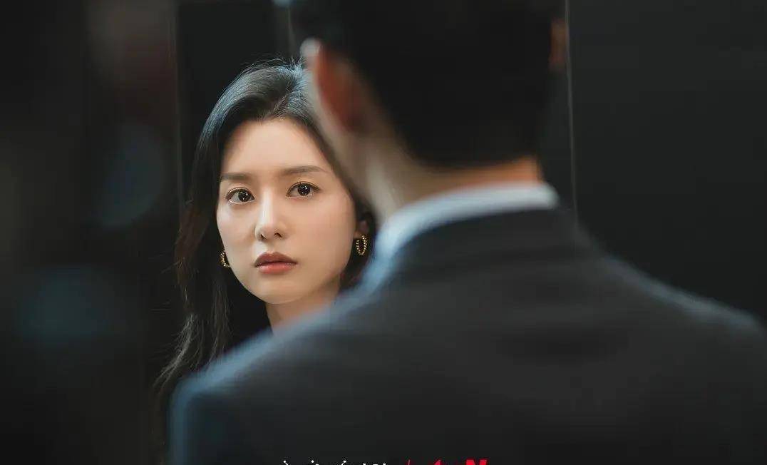 泪之女王盘点察觉海仁生病的三个奸人以及病情的未来走向