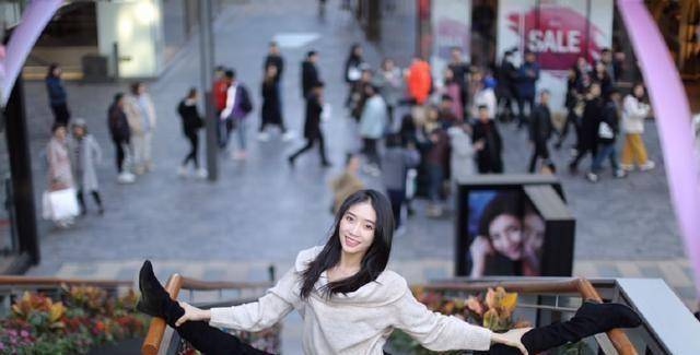 甜美女神无奈择偶观太奇葩26岁难嫁人_舒思瑶_柔韧度_单身