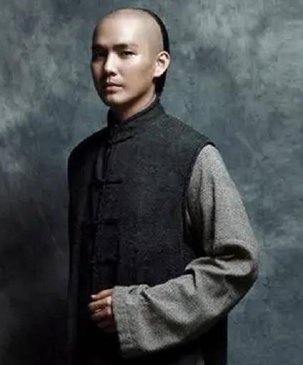 原创清朝大才子33岁辞官下海出奇招变身大富翁大智慧让人叹服