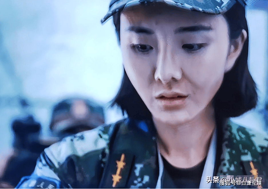 刚打完玻尿酸,就别来尬演女兵了,这9位女星演女兵看着真难受_观众_剧