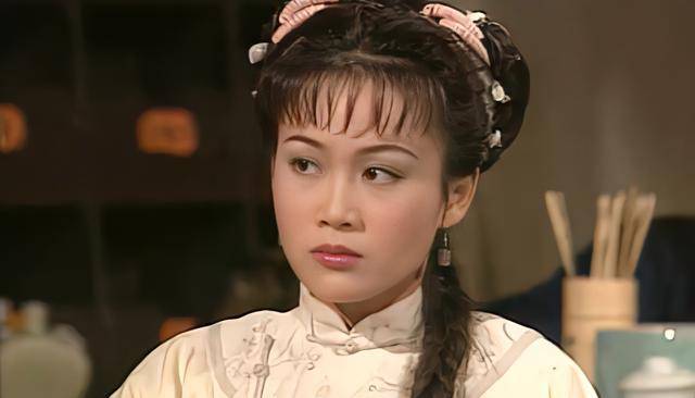 选择韦小宝,是因为完全没有第二条路可走,阿珂一直喜欢的是郑克爽