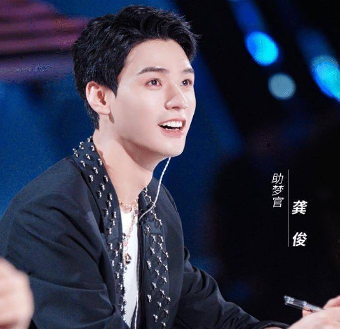 原创创4三公来袭助演女爱豆都是老熟人就连龚俊也确认加盟