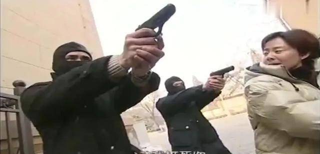 原创1993年张治成成立麻阳帮祸害广东近4年行刑前跪地谢罪