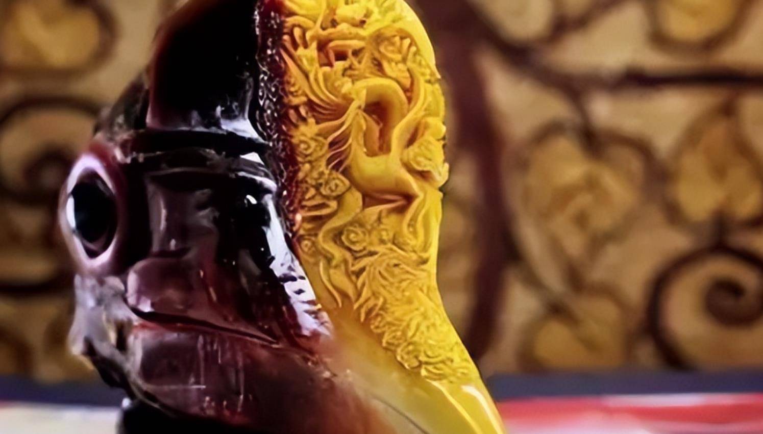 2021年女子网购一块首饰警方调查后直接将其抓捕判刑10年