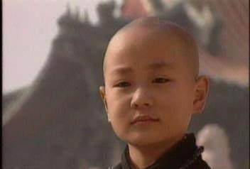 8岁便火遍全国,如今却没有女朋友知名度高_曹骏_蓝盈莹_小和尚