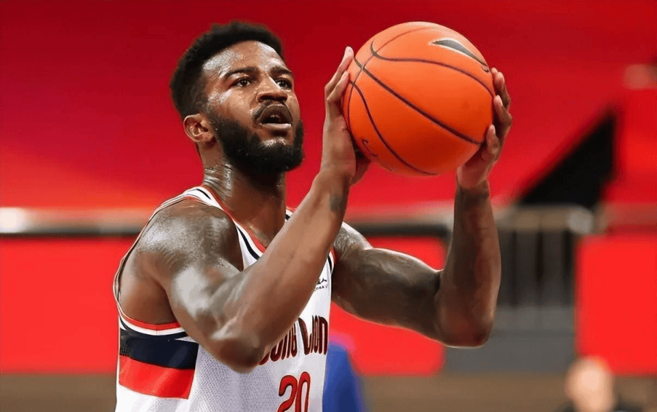 52分悍将打服杜锋,3换1报价加盟接班威姆斯,朱芳雨爱将离队_吉林队_皮