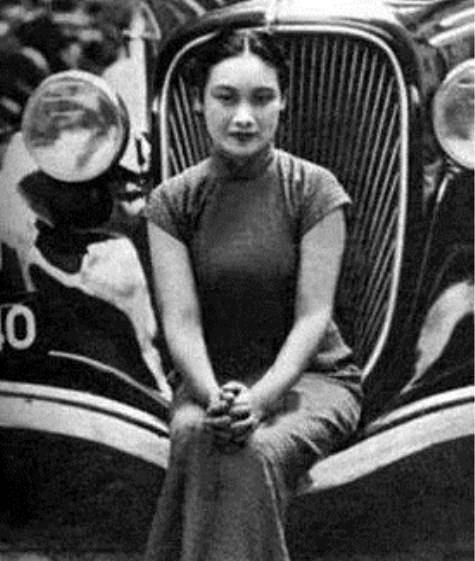 郁达夫,主动写情诗告白,却只感动了自己,婚后才认清现实_孙荃_女子