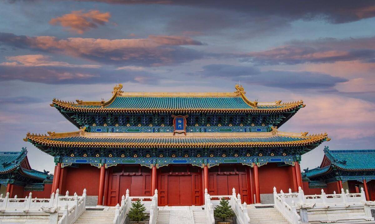 明代王府复原图永乐八年(公元1410年)十月,朱棣带着第一次北伐大胜的