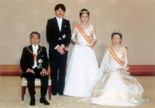 日本皇储妃装节俭被喷靠生儿子翻身宫斗30年越努力越失败