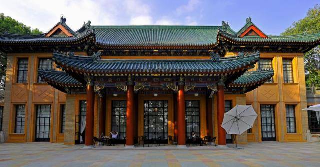 "远东第一别墅"美龄宫,法国梧桐组成项链,钱从哪里来?_设计_建筑_南京