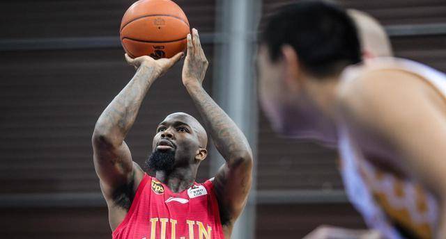 场均378分83板89助2断cba詹姆斯来了北控顶得住吗