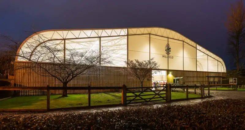 英国中学那些设施一流的马术特色私校了解一下