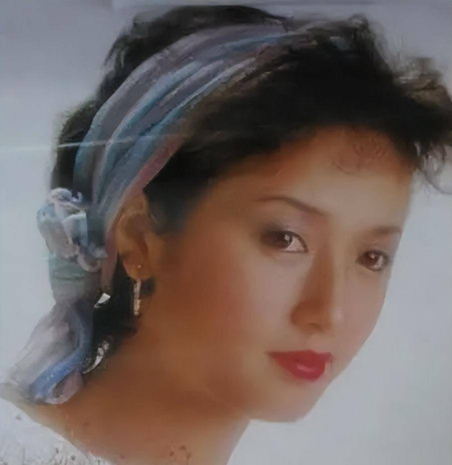 原创刘红芳与83版黄蓉失之交臂与好友争角反目30余年无踪迹