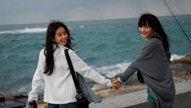 原创刘诗诗和杨幂10年前合照流出网友纯天然和整容脸分的一清二楚