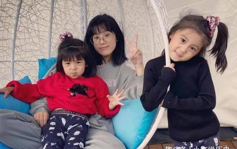 认不出,容貌酷似母亲年轻时,与继父继母关系都好_修杰楷_梧桐_林若亚