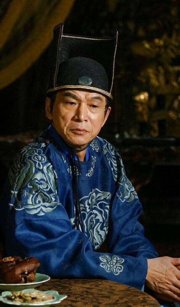 他恼羞成怒,决心报复高力士.