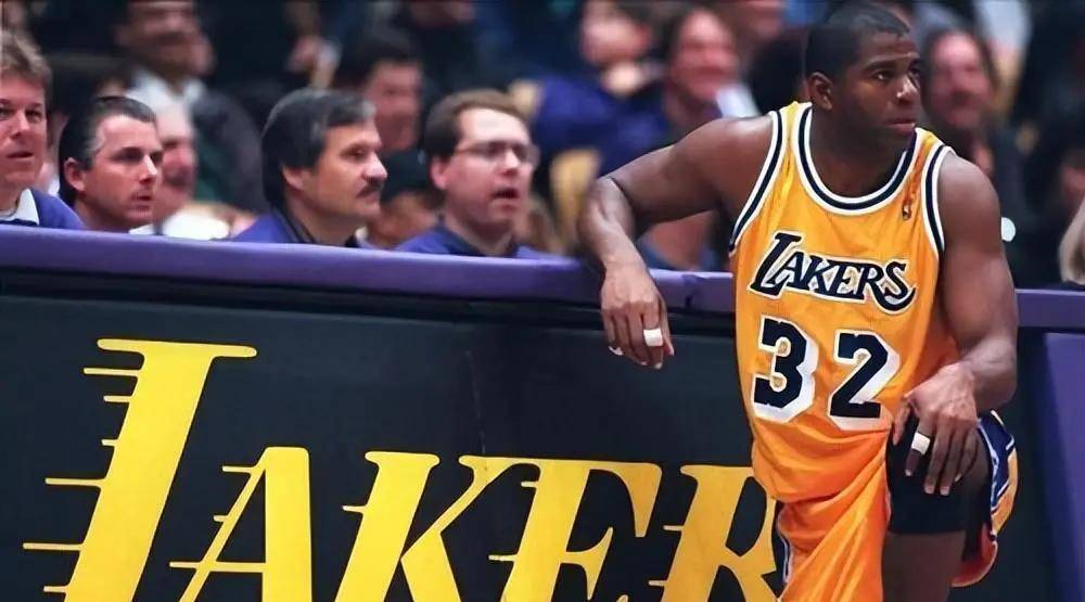 科比937分 贾巴尔1317分,乔丹和詹姆斯呢_球员_传奇_nba