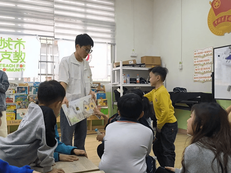 hello语音红色故事会陪孩子成长用声音传递爱