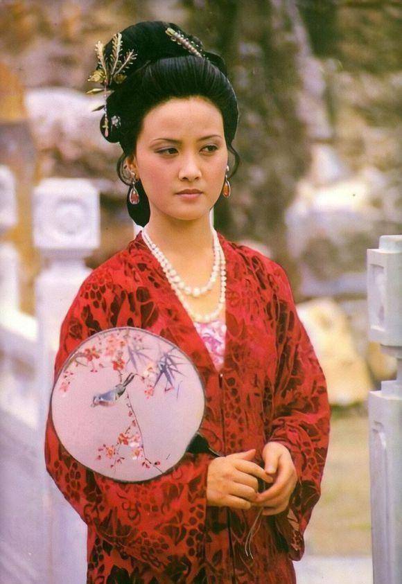 原创她有绝伦美貌和智慧因做下一事去世多年还被丈夫翻出来唾弃