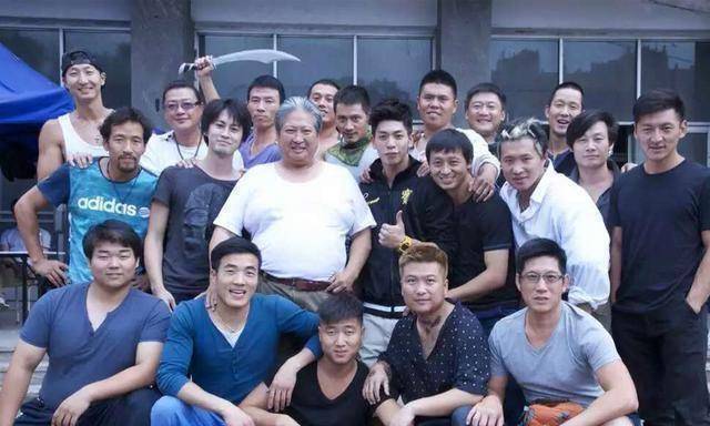 成龙的成家班与洪金宝的洪家班差距这么大网友不敢相信了