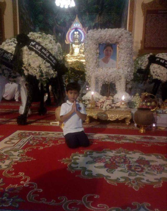 柬埔寨王妃三年出三场车祸,不幸身亡,留下年幼孩子,实在是可怜_波拉