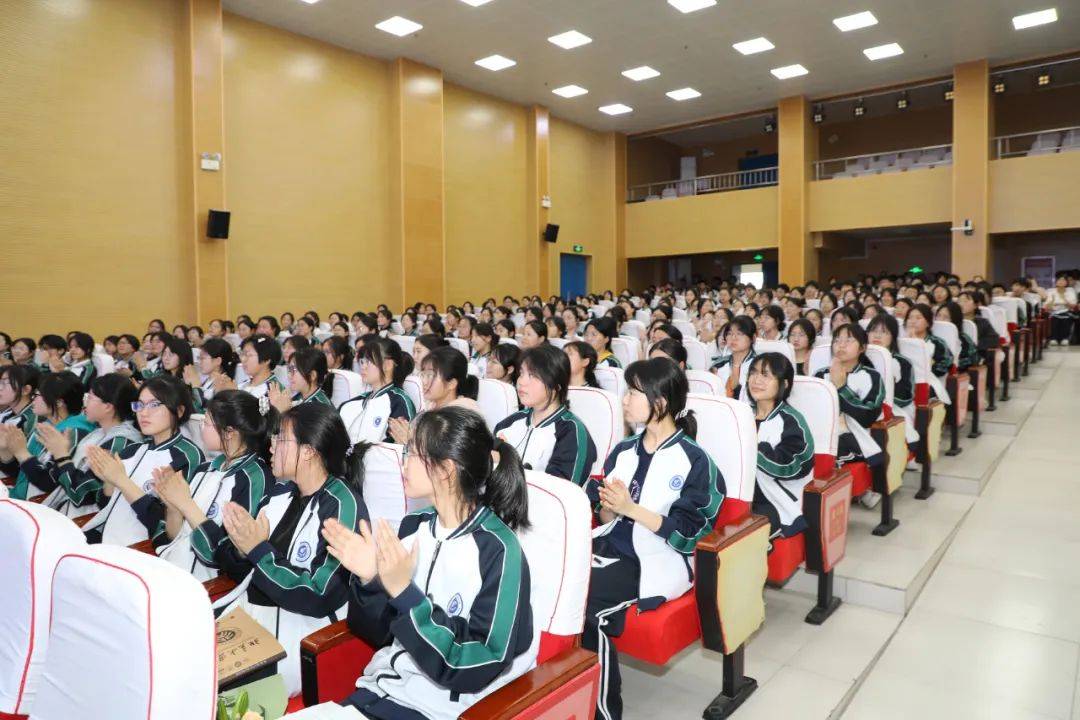 扶沟县高级中学开展"英烈精神进校园"活动