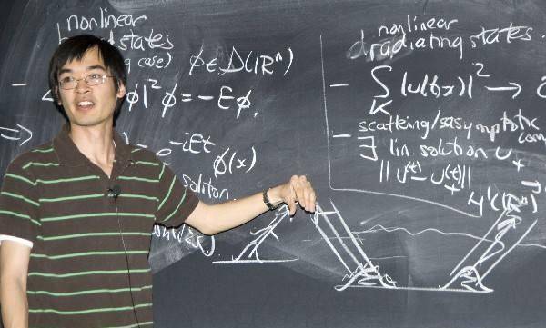 "神童"陶哲轩:8岁高考760分,智商碾压爱因斯坦,如今怎样?_数学_天才_