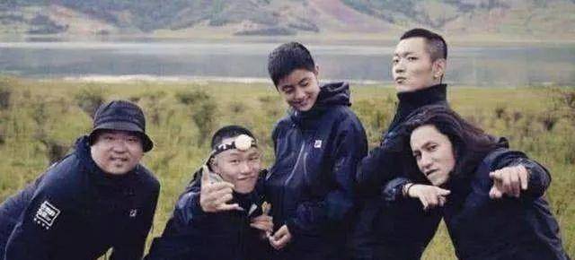 陈坤晒与儿子正面合照很温馨