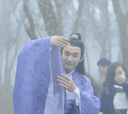 原创34岁内娱男妖孽顶级的美貌穿不出个人样