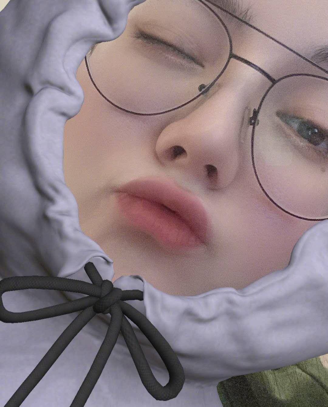 原创迪丽热巴终于营业了晒自拍开宝宝滤镜脸颊肉嘟嘟被赞可爱