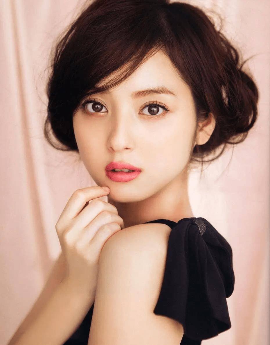 原创原创这谁顶得住嘛36岁佐佐木希性感得叫人窒息