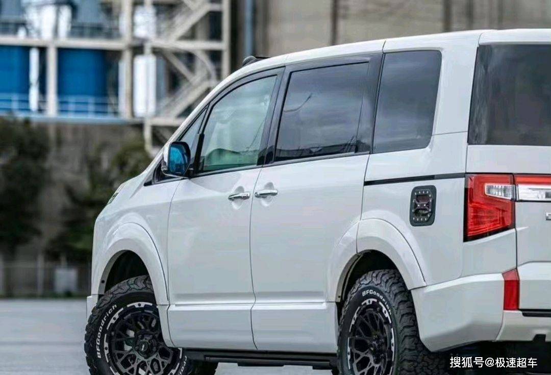 三菱得利卡越野mpv:探索无界的驾驶新境界,四驱性能强悍_搜狐汽车