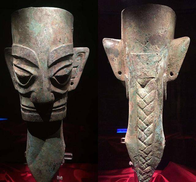 从统计的资料中,不难看出这类辫发人头像的数量明显多于髻发类,占据了