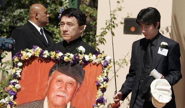 岁被弃,苦寻父亲几十年,73岁才见明星弟弟第一面_生活_房道龙_房仕德