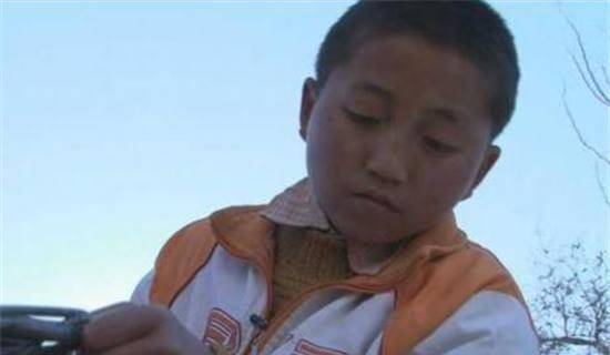 变形计史上观众评价最差的三大农村主人公进城后一个比一个娇气