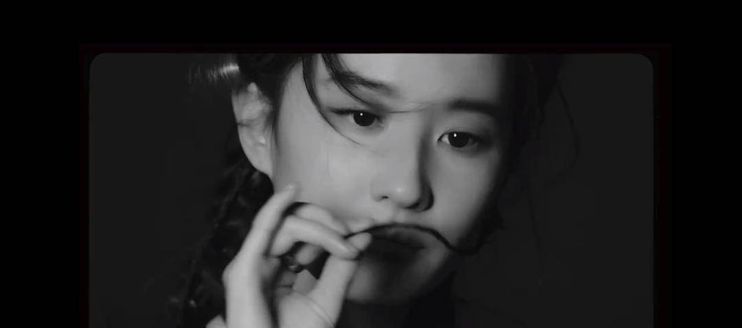 陈漫镜头下的刘亦菲视频截图比精修更绝跟她20出头时没差别