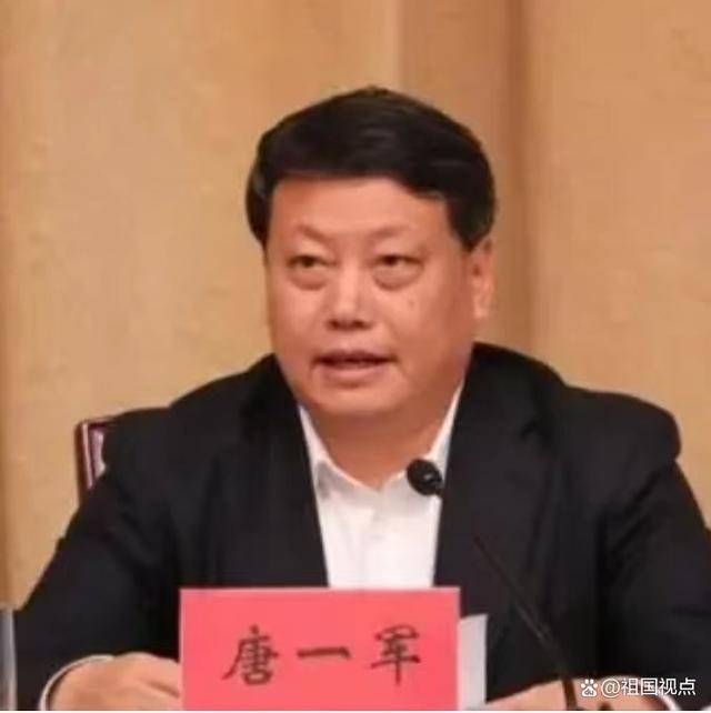 三名司法部原部长落马,让司马南想到廉洁奉公的她