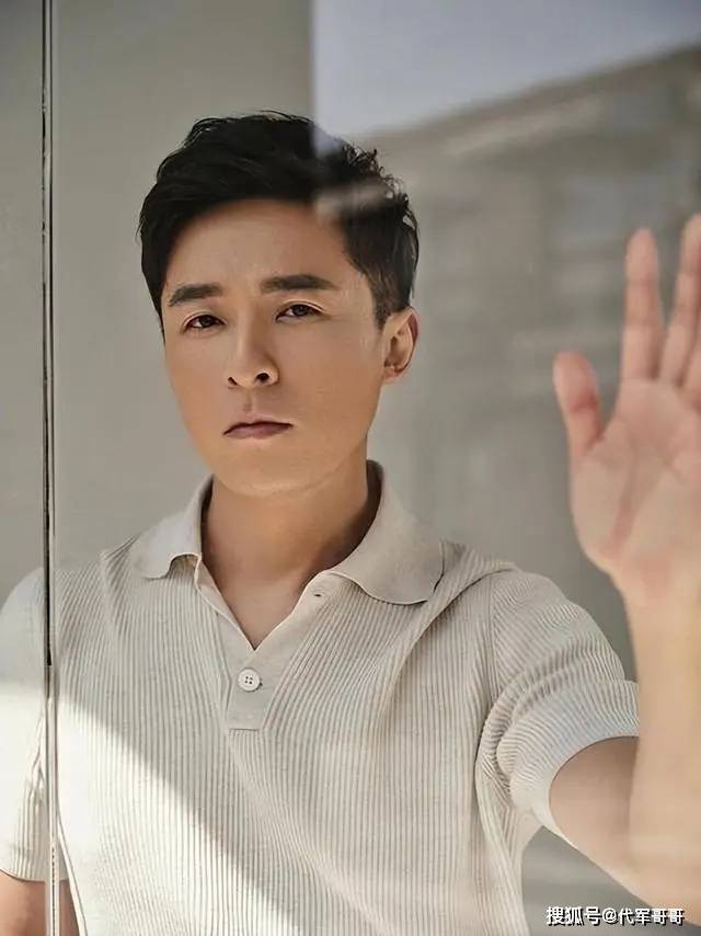 原创妈宝男朱雨辰被母亲强行拆散3段姻缘如今44岁没人敢嫁给他