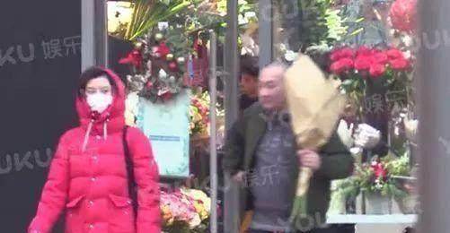 原创车晓新恋情曝光离婚拿三亿分手费后又找上富豪被质疑见钱眼开