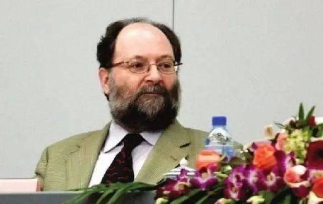 曾逼得刘国梁孔令辉退役后因贪污2000万遭举报今身败名裂