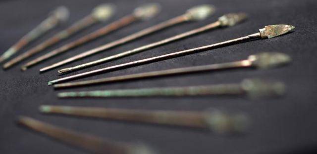 大秦赋吕不韦为何对可拆分秦箭大加赞赏弓弩与箭镞之细节探究