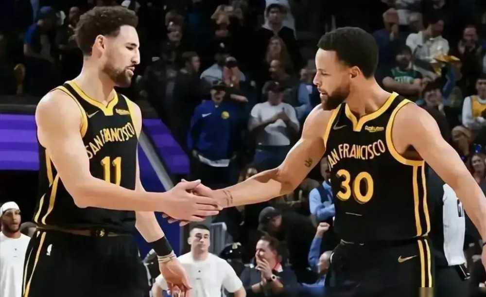 勇士双喜临门!库里再创纪录,克莱重返巅峰,又一年轻人超级崛起