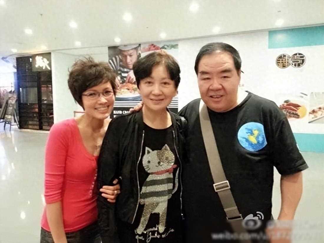 原创郑则仕低调嫁女感恩相伴幸福家庭子女高学历事业有成