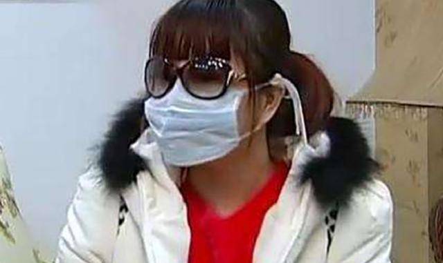 原创整容狂人红粉宝宝花400万换脸200次今坐轮椅悔不当初