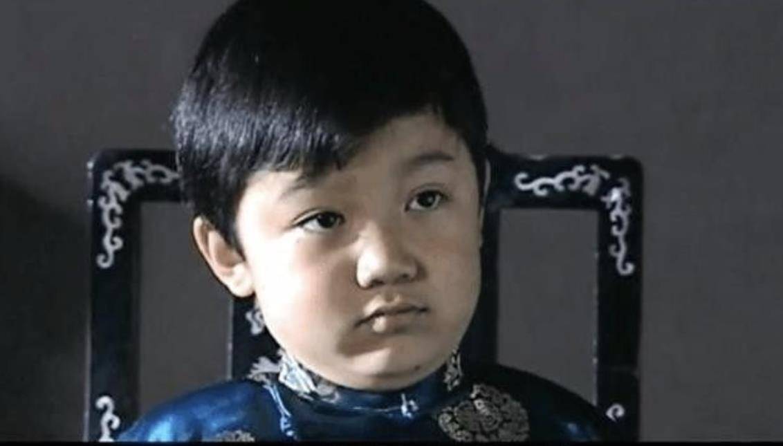 2002年,尤浩然出演了首部电视剧《大宅门》,饰演小天意一角.
